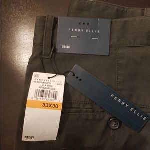 Perry Ellis pants color : raven